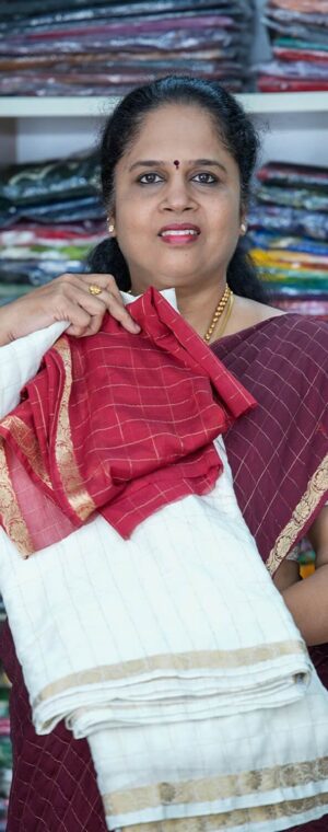 White With Maroon Blouse ASD02 Georgette Sarees