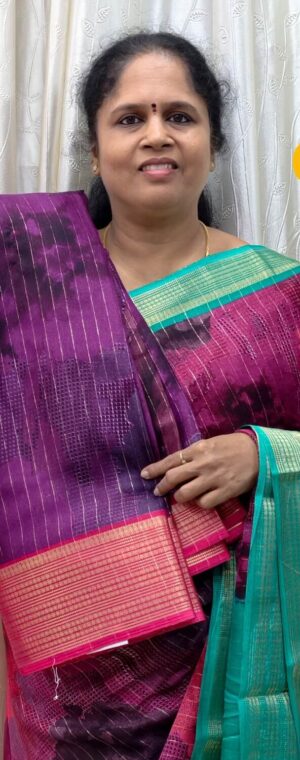 Magenta Chiffon Saree with Pink Border & Idol Motifs | ASA948