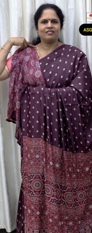 Magenta Bandhini Crepe Saree With Printed Pallu | ASG855